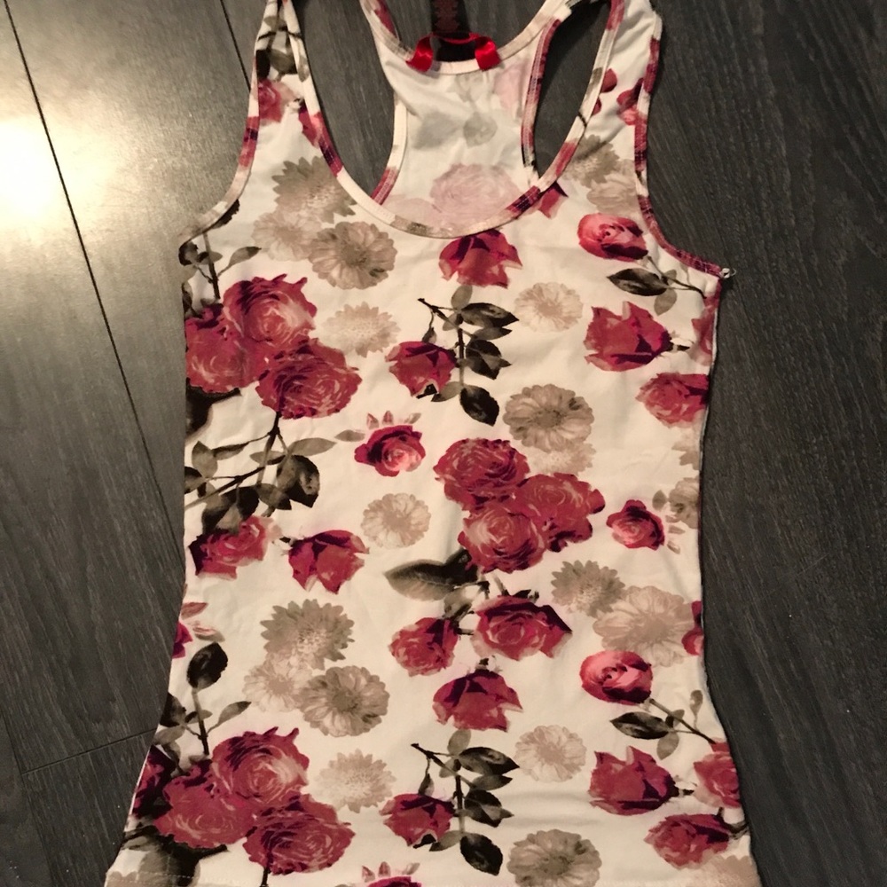 Hot Kiss Small Floral Tank